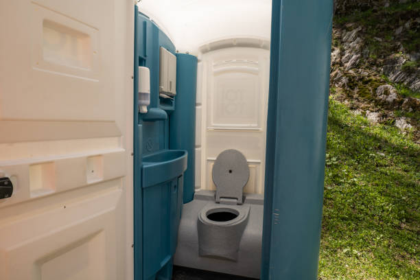 Best Construction site porta potty rental  in Allegan, MI